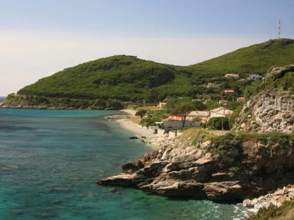Cap corse marine Sisco terrain non constructible