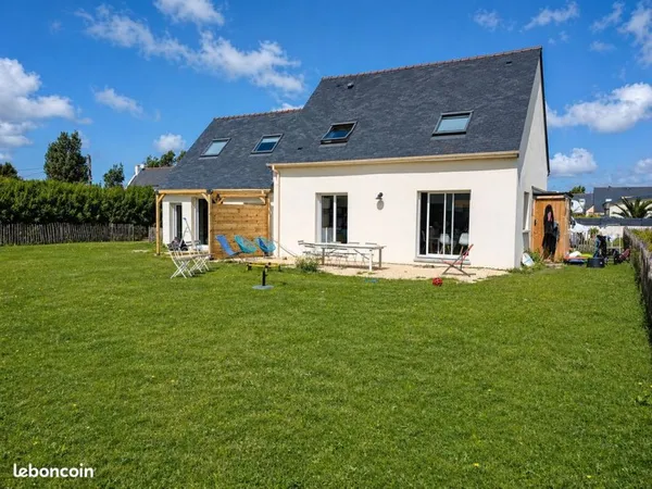 Maison sept à juin 500 m de la plage de pors carn