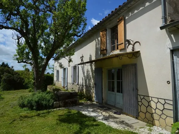 Ferme traditionnelle en pierre - A rénover