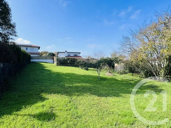 Terrain 420 m²