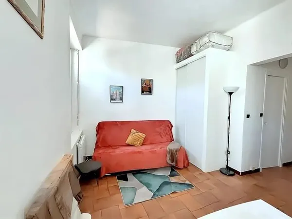 Studio 1 pièce 18 m²