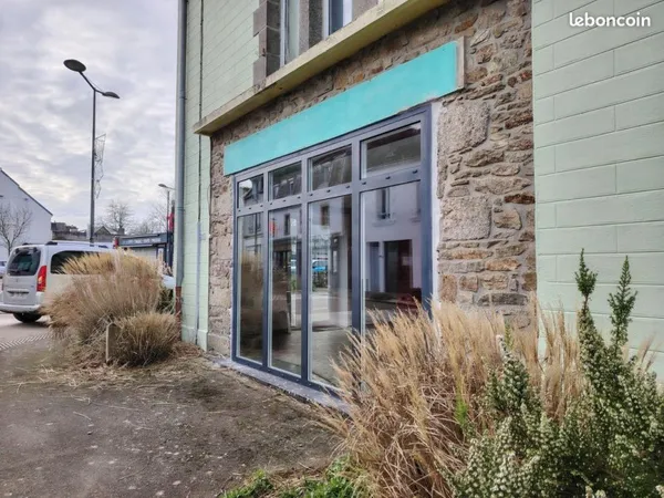 Location pro | Local Commercial | 32 m² | Ploudaniel