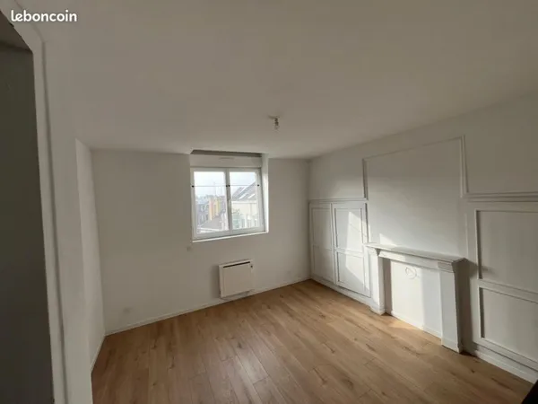 Lille - Place Philippe Lebon | T2 44 m² env. - 2 chambres - 175 000
