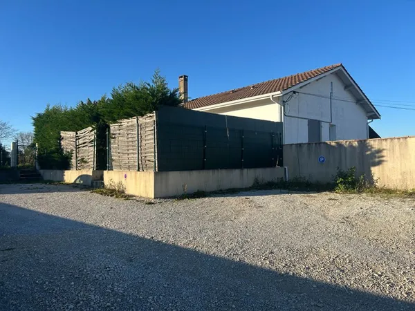 Immeuble 3 pièces 204 m²