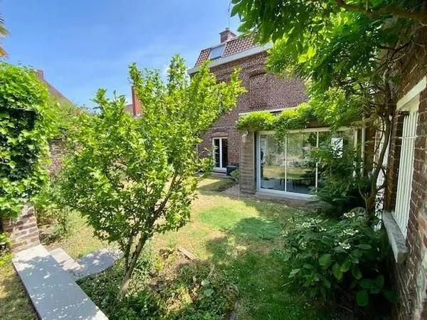 Maison 8 pièces 185 m²