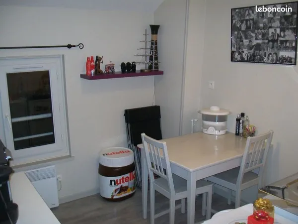 STUDIO MEUBLE FONTAINEBLEAU 22M² 580 charges comprises