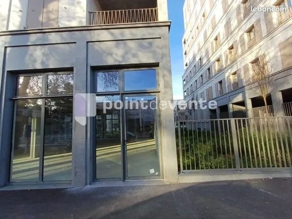 Local commercial 184 m²