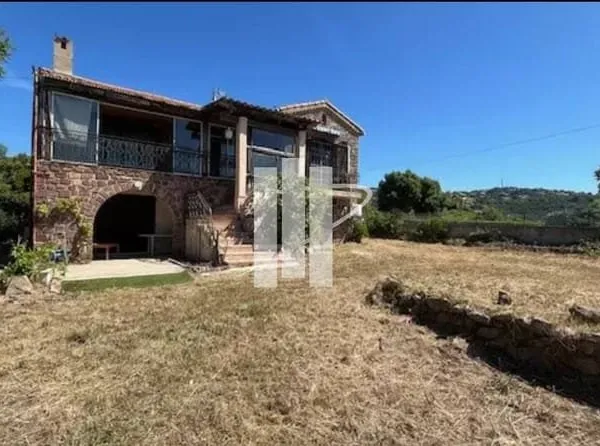 Villa 5 pièces 170 m²