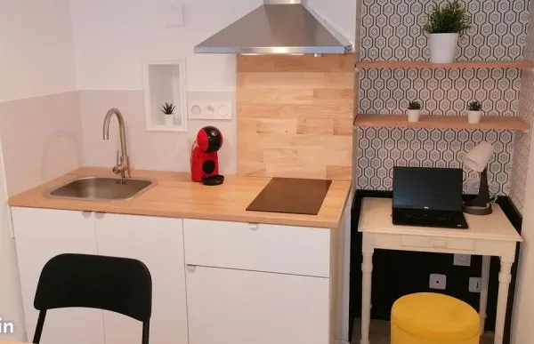 Studio meublé plein centre