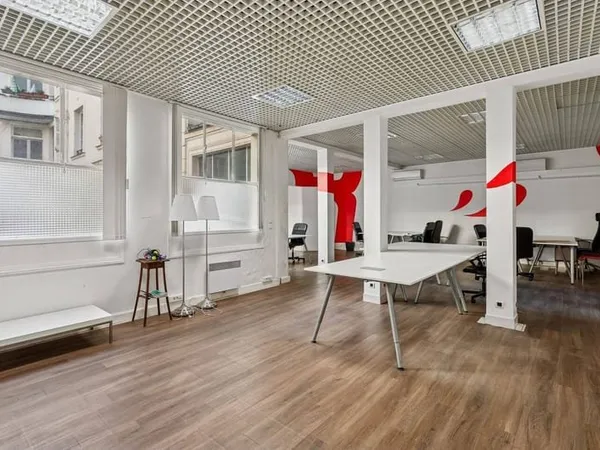 Bureaux 94 m²