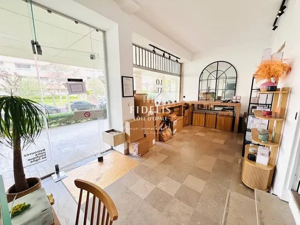 Local commercial 27 m²