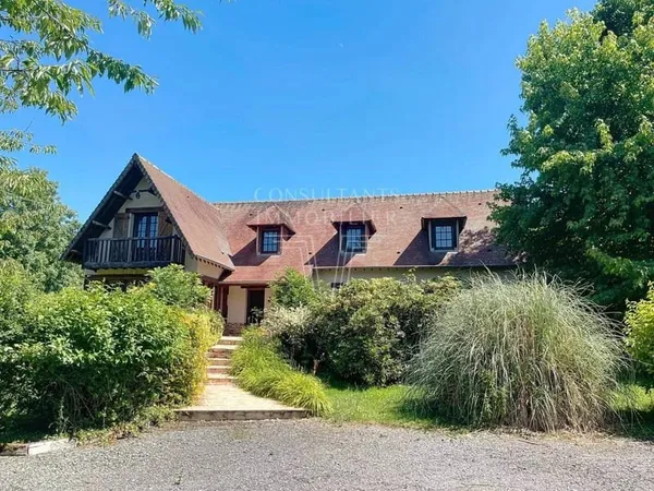 Maison 8 pièces 200 m²