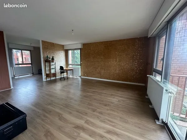 Grand T3 de 96 m² avec balcon - Quartier recherché à Blois
