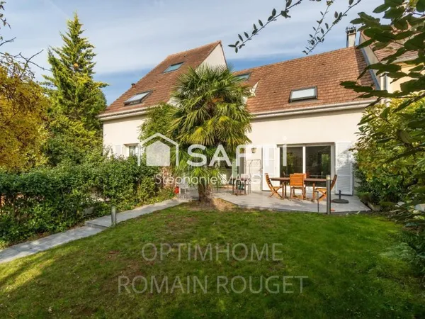 Montesson Village - Maison 8 pièces avec grand jardin