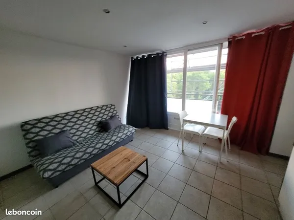 Studio meublé 24m2 saint Julien - dispo le 11 juin