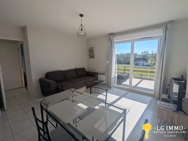 APPARTEMENT 1 ER ETAGE, 1 CHAMBRE, TERRASSE, DANS RESIDENCE