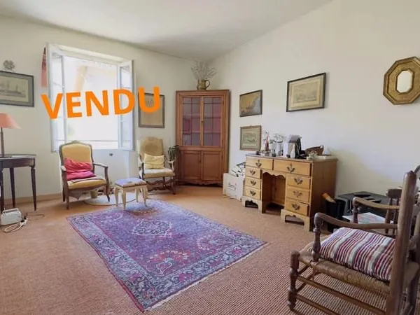 À acheter sur Saint-Cannat: Maison de village de 81,5m²
