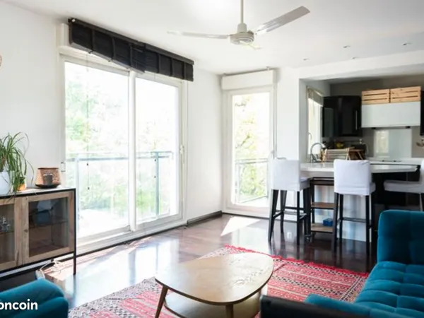 Lumineux T3 59 m² avec 2 balcons à Montreuil