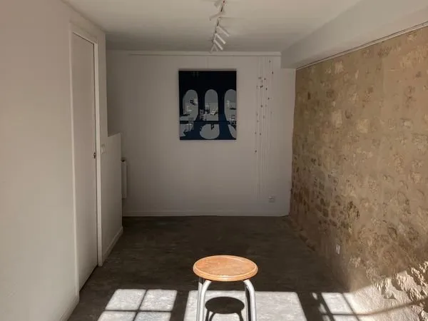Local professionnel / boutique / atelier / studio / galerie