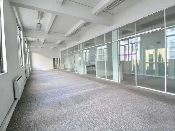 Bureaux 575 m²