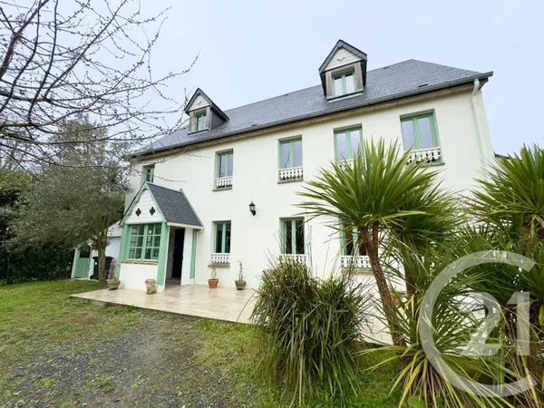 Maison 7 pièces 286 m²