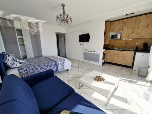 Studio 1 pièce 30 m²