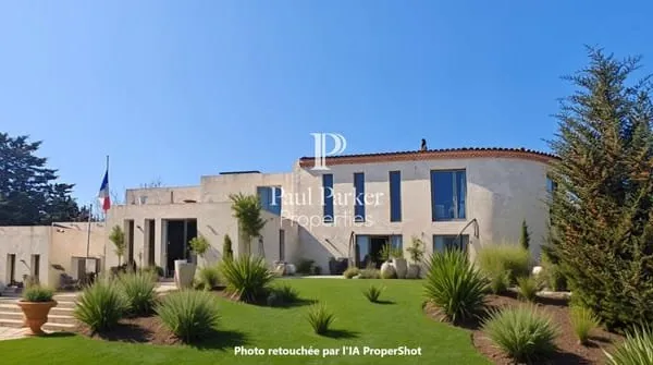 MANDAT EXCLUSIF -Superbe propriété de 800 m² avec activité de chambres d'hôtes