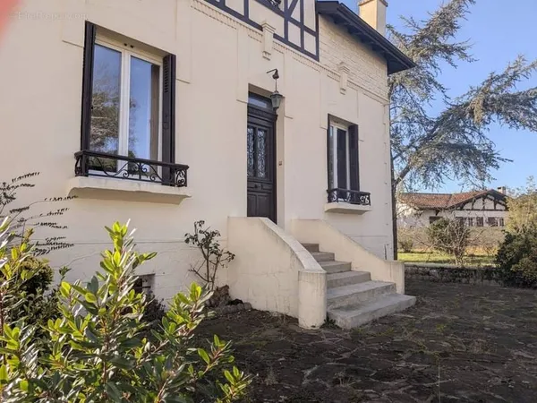 Grande maison à rénover
