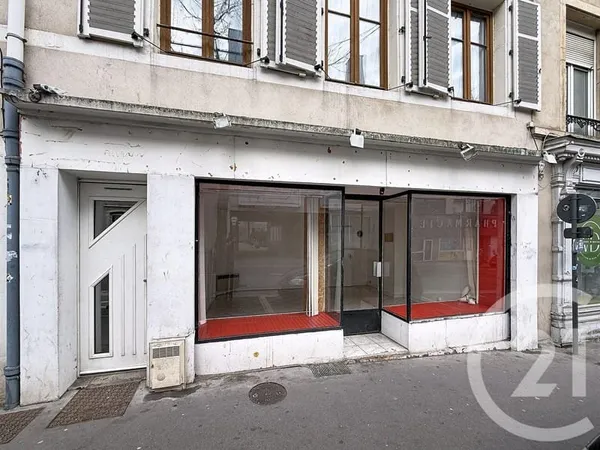 Local 27 m²