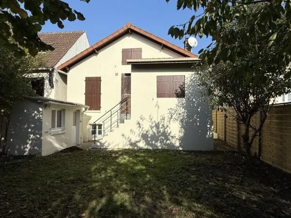 Charmante maison avec jardin - pavillon & terrain