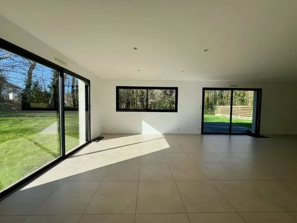 Maison 4 pièces 151 m²
