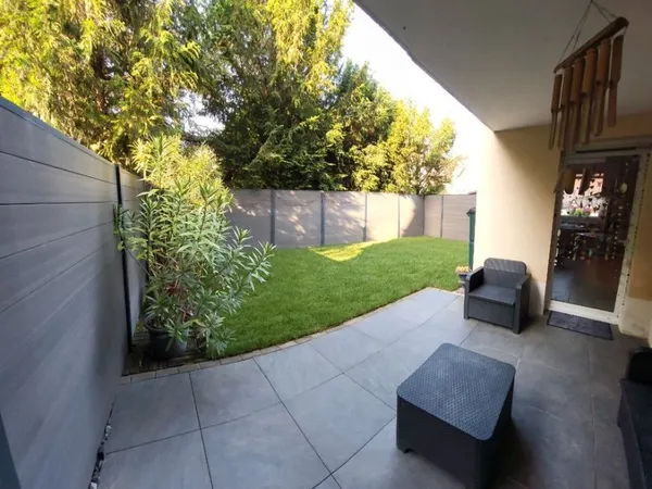 Appartement 3 pièces rez de jardin