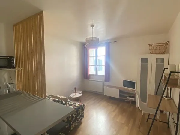 A louer Studio meublé de 21m² - Avignon Intramuros
