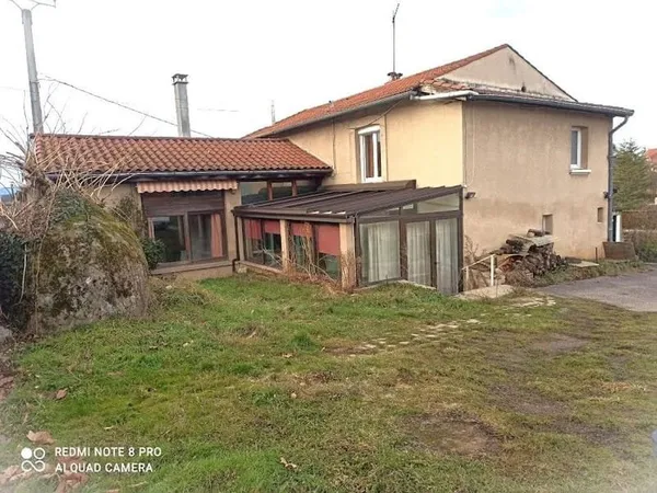 Maison 8 pièces 235 m²