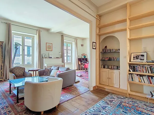 Appartement 4 pièces 152 m²
