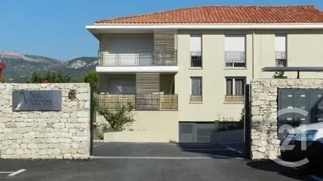 Parking 11 m²