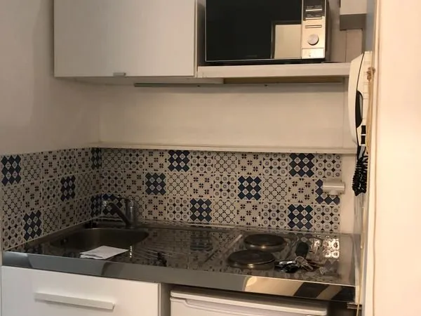 Appartement Location Nantes 1p 16m² 520€