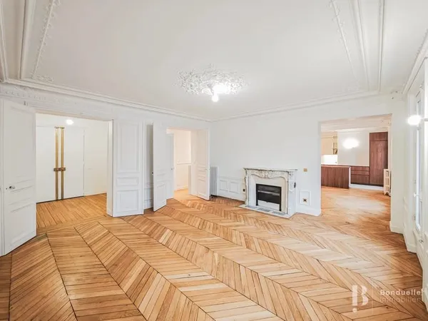 PARIS XVI - SUPERBE 5 PIECES DE 159 M2 - BOISSIERE