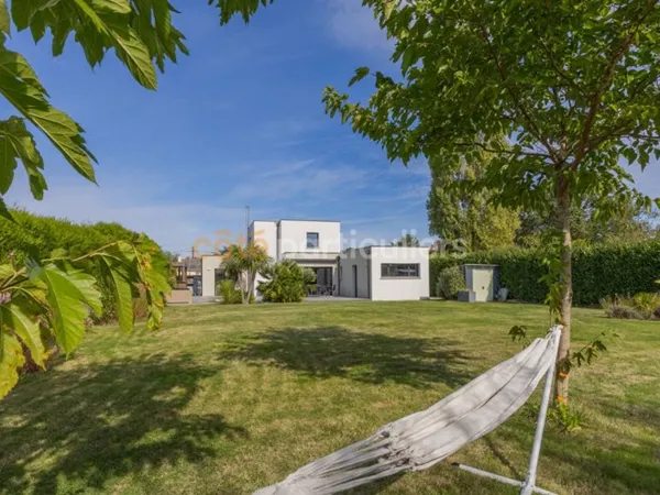 SAINT-PHILBERT-DE-GRAND-LIEU - - MAISON CONTEMPORAINE - - 130M2