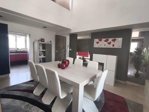 Appartement 5 pièces 190 m²
