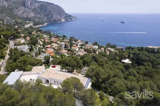 Villa 12 pièces 680 m²