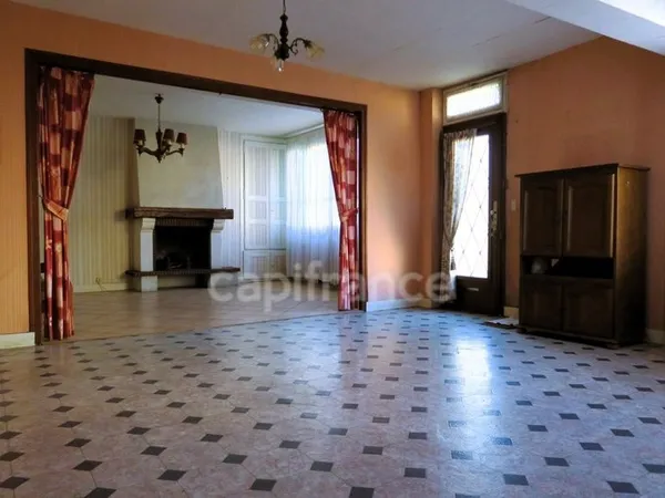 À VENDRE: Maison de 5 pièces à DROUÉ, au coeur du Perche Vendômois