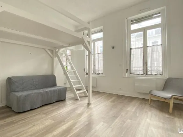 Studio 1 pièce 27 m²