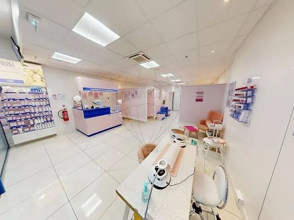 Local commercial 104 m²