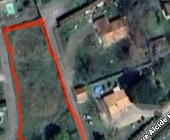 Opportunites rares : terrain avec projet valides