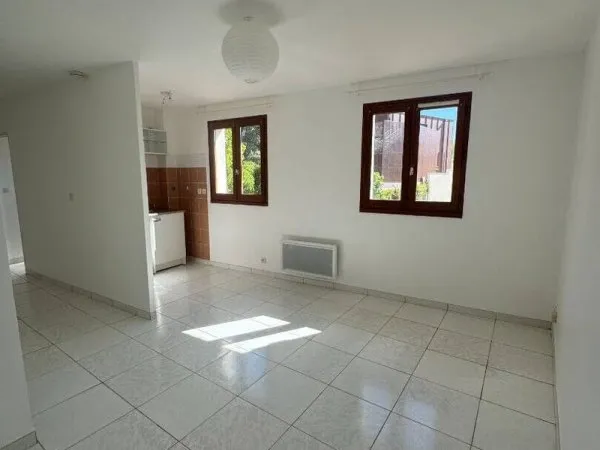 Studio 1 pièce 27 m²