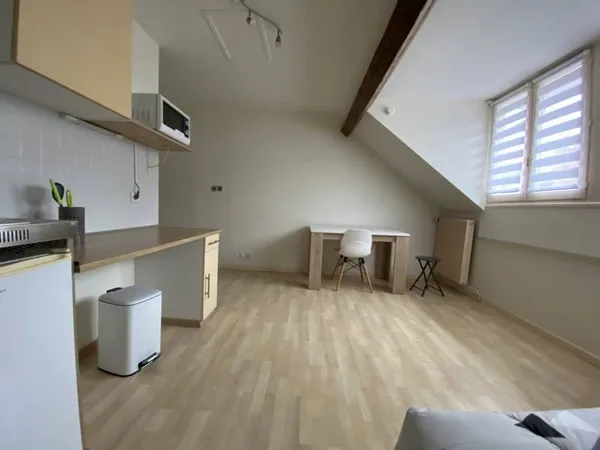 Studio 1 pièce 17 m²