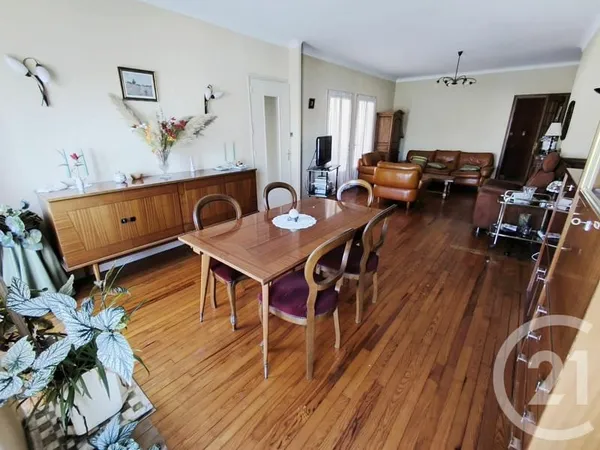 Appartement 7 pièces 204 m²