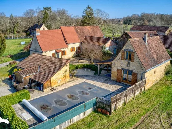 Maison en pierre 5 pièces 120 m²