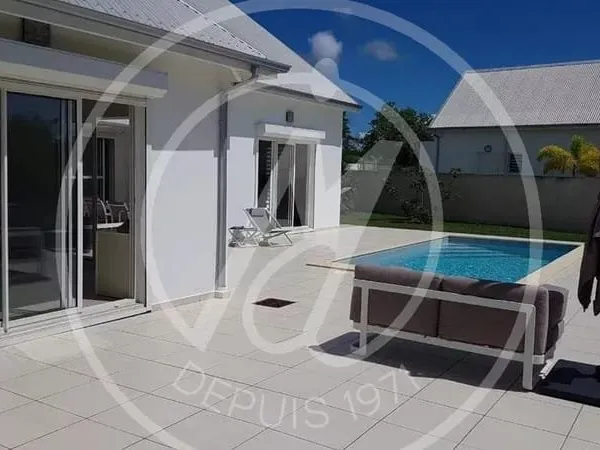 A LOUER VILLA T4 SAINTE ANNE * 2000 € /mois